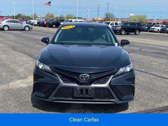 Toyota Camry SE 2023