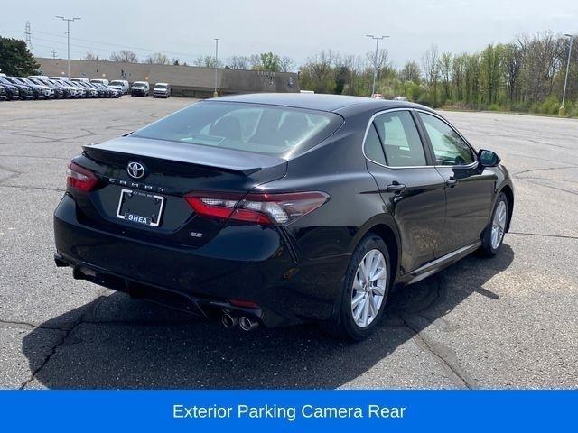 Toyota Camry SE 2023