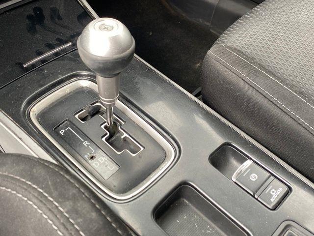 Mitsubishi Outlander ES 2WD 2019