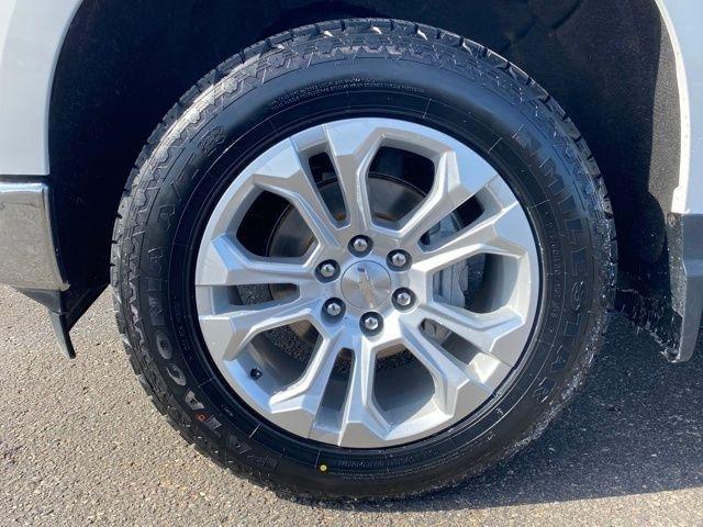 Chevrolet Silverado 1500 LTZ Crew Cab 4WD 2022