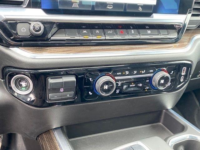 Chevrolet Silverado 1500 RST Crew Cab 4WD 2024