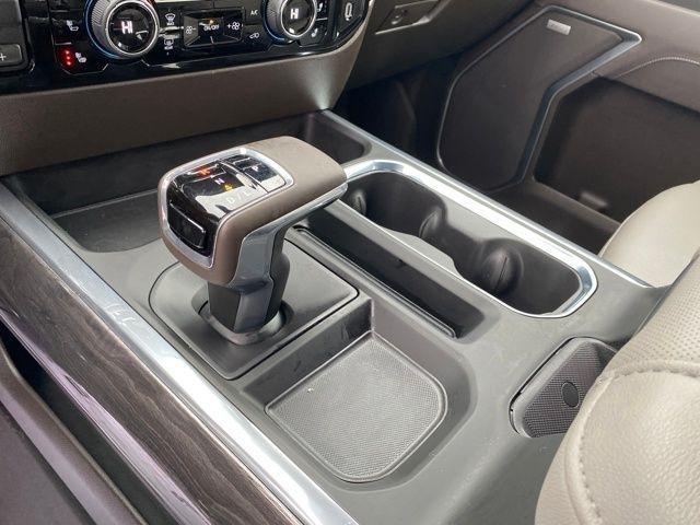 Chevrolet Silverado 1500 LTZ Crew Cab 4WD 2025