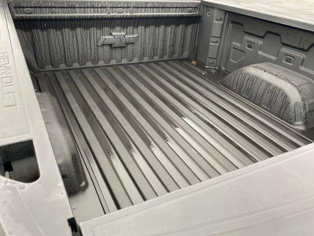 Chevrolet Silverado 1500 LTZ Crew Cab 4WD 2025