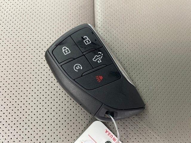 Chevrolet Silverado 1500 LTZ Crew Cab 4WD 2025