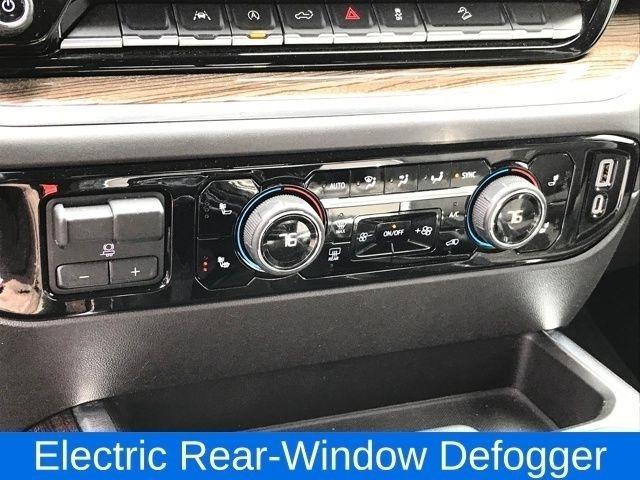 Chevrolet Silverado 1500 Trail Boss LT Crew Cab 4WD 2022