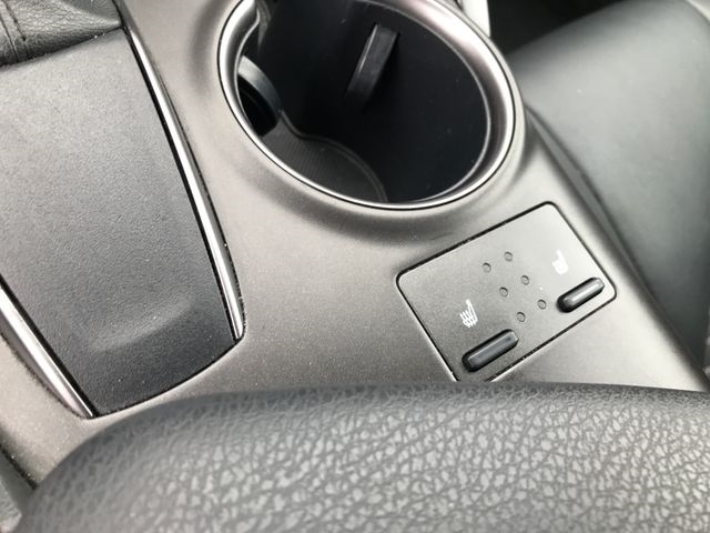 Toyota Camry SE 2023