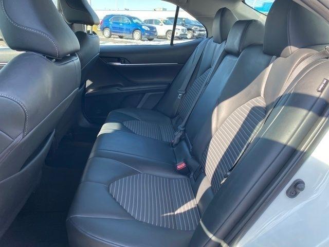 Toyota Camry SE 2023