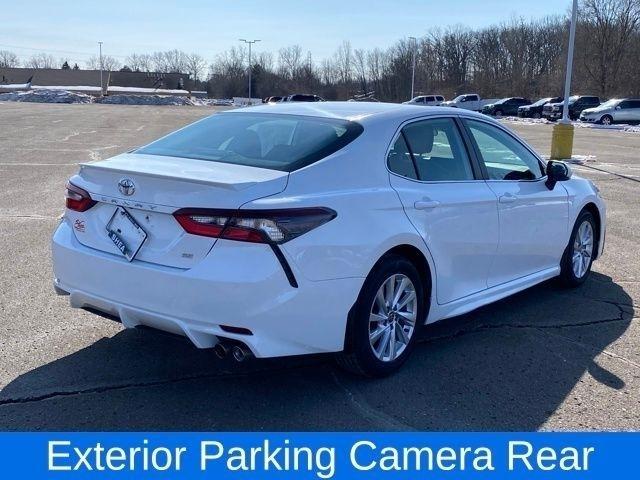 Toyota Camry SE 2023