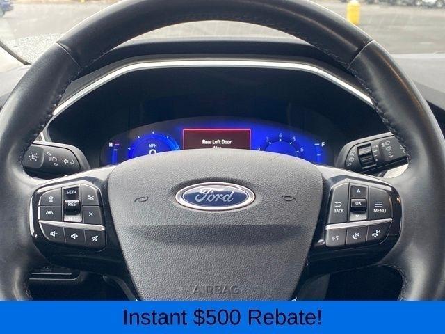 Ford Escape Titanium 4WD 2022