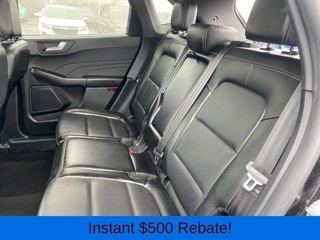 Ford Escape Titanium 4WD 2022