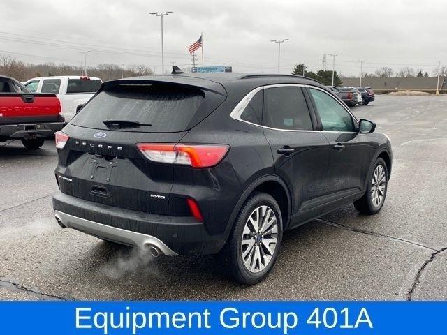 Ford Escape Titanium 4WD 2022