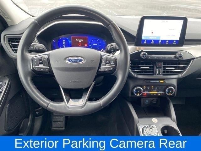 Ford Escape Titanium 4WD 2022