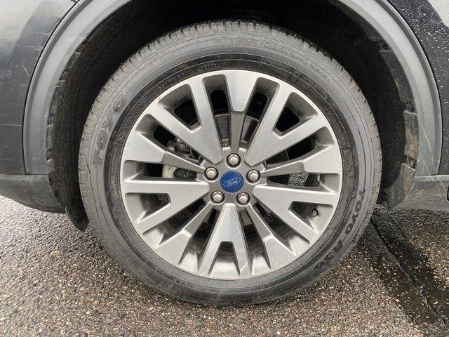 Ford Escape Titanium 4WD 2022