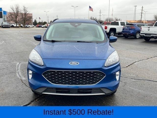 Ford Escape Titanium 4WD 2022