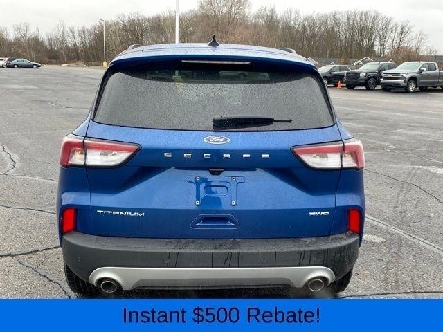 Ford Escape Titanium 4WD 2022