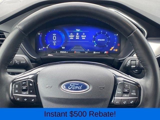 Ford Escape Titanium 4WD 2022