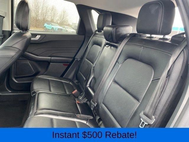 Ford Escape Titanium 4WD 2022