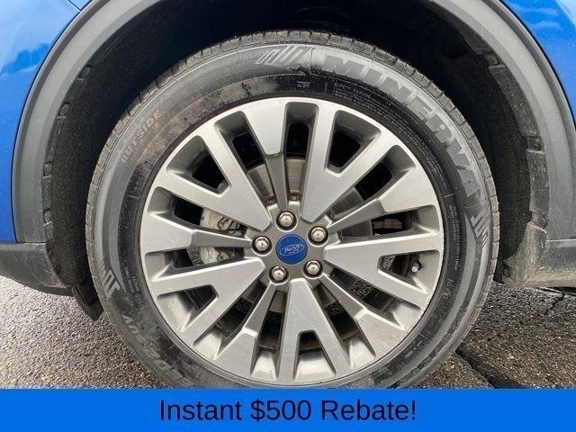 Ford Escape Titanium 4WD 2022