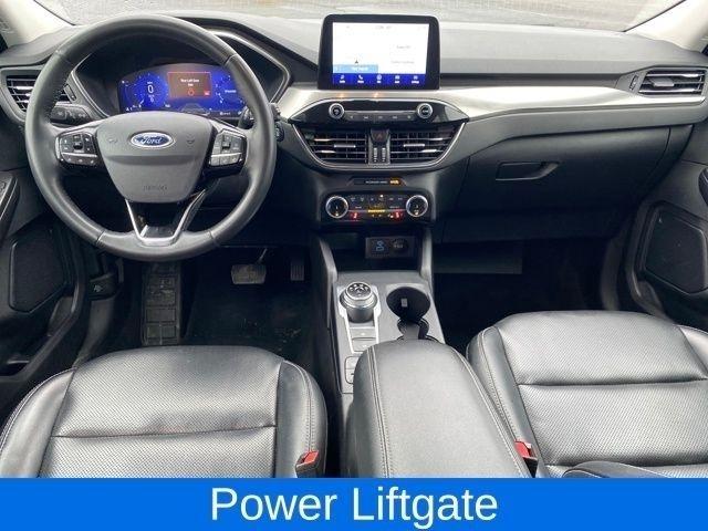 Ford Escape Titanium 4WD 2022
