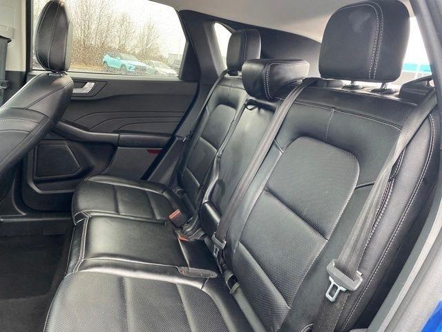 Ford Escape Titanium 4WD 2022