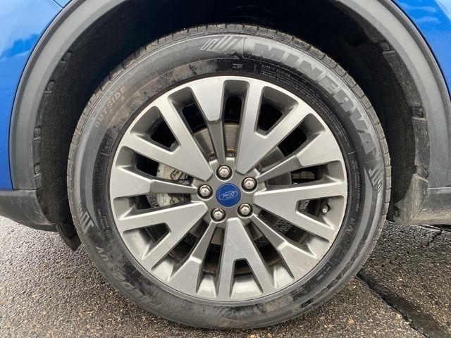 Ford Escape Titanium 4WD 2022