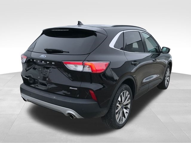 Ford Escape Titanium 4WD 2022