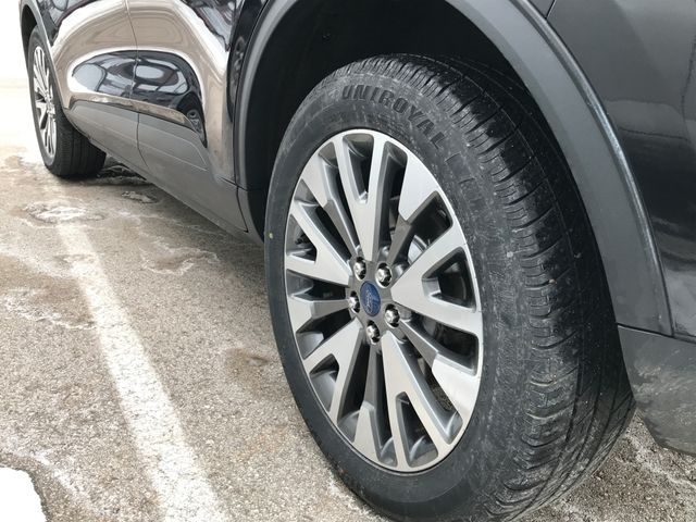 Ford Escape Titanium 4WD 2022