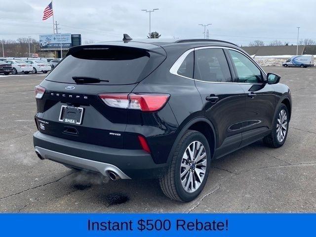 Ford Escape Titanium 4WD 2022