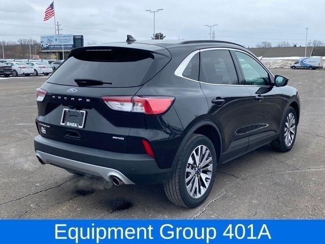 Ford Escape Titanium 4WD 2022