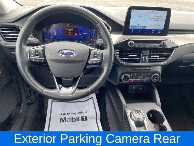 Ford Escape Titanium 4WD 2022