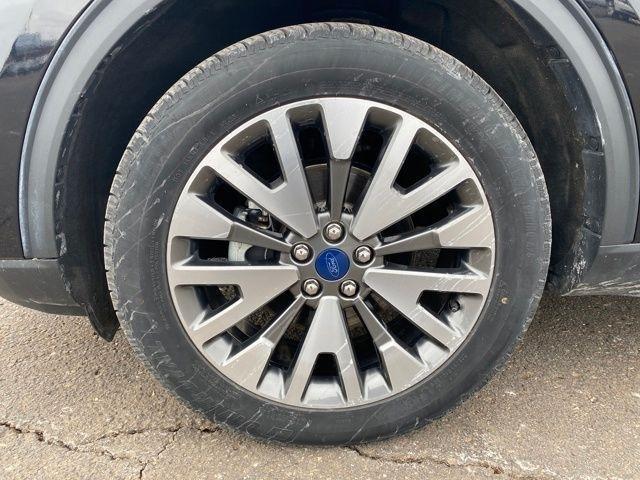 Ford Escape Titanium 4WD 2022