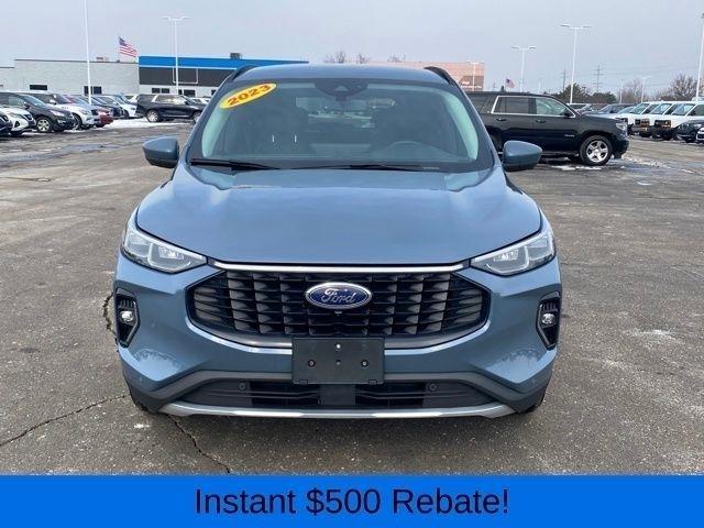 Ford Escape Platinum AWD 2023