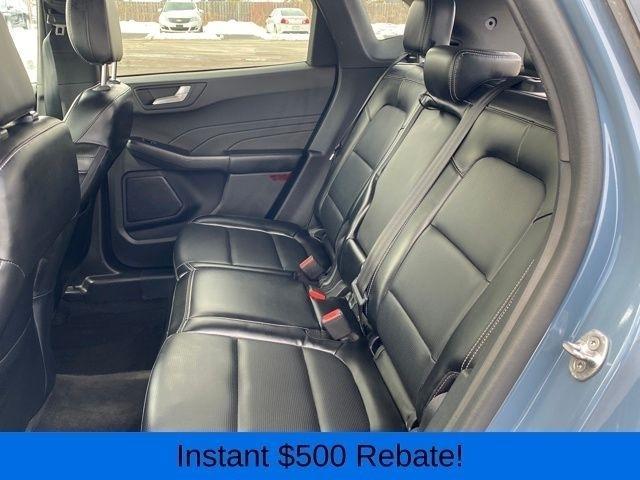 Ford Escape Platinum AWD 2023