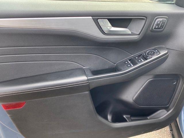 Ford Escape Platinum AWD 2023