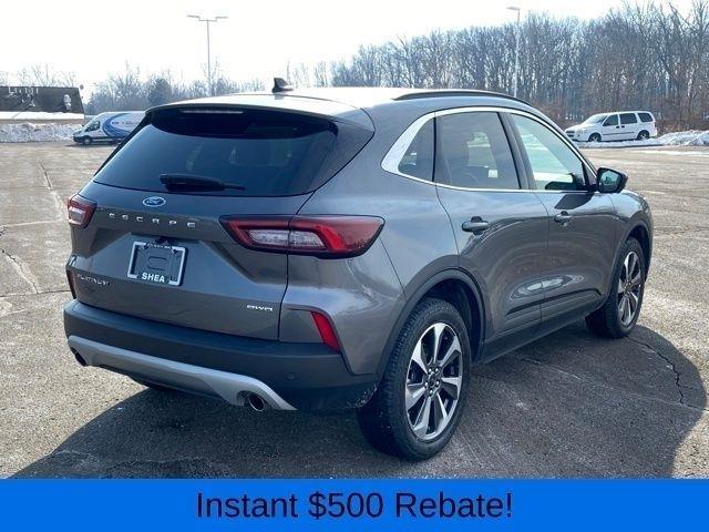 Ford Escape Platinum AWD 2023