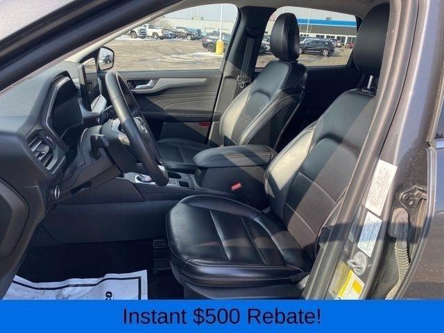 Ford Escape Platinum AWD 2023