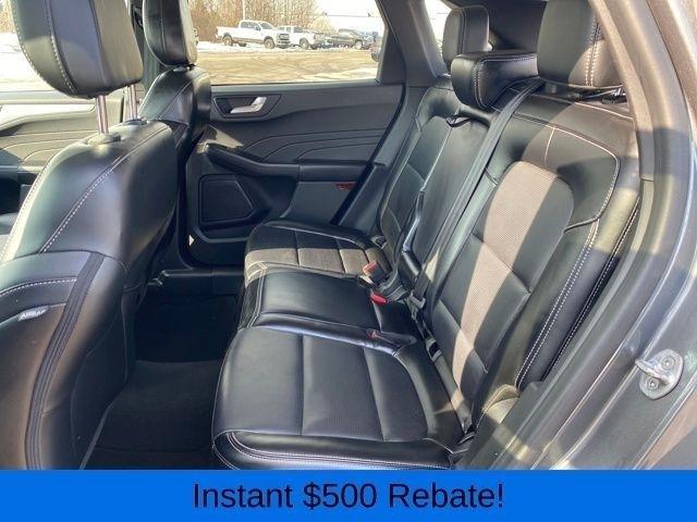 Ford Escape Platinum AWD 2023