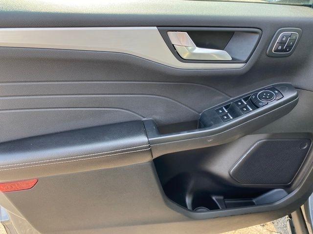 Ford Escape Platinum AWD 2023