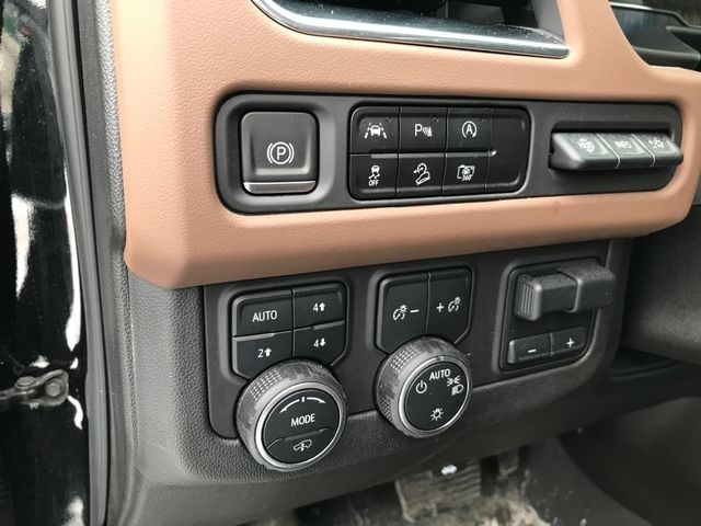 Chevrolet Tahoe High Country 4WD 2023