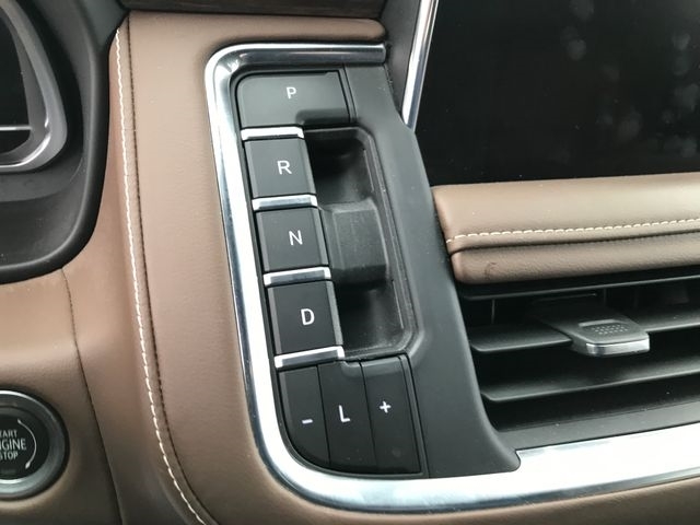 Chevrolet Tahoe High Country 4WD 2023