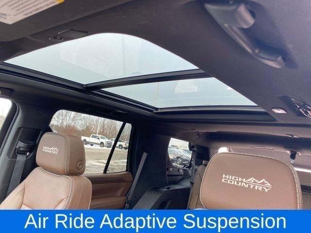 Chevrolet Tahoe High Country 4WD 2023