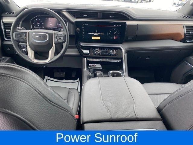 GMC Sierra 1500 Denali Crew Cab Short Box 4WD 2025