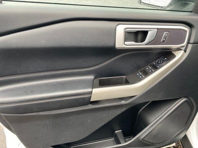 Ford Explorer XLT AWD 2022