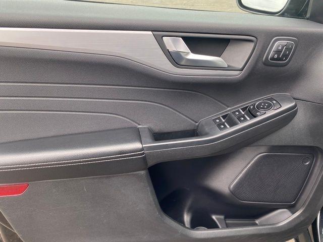 Ford Escape Platinum AWD 2023