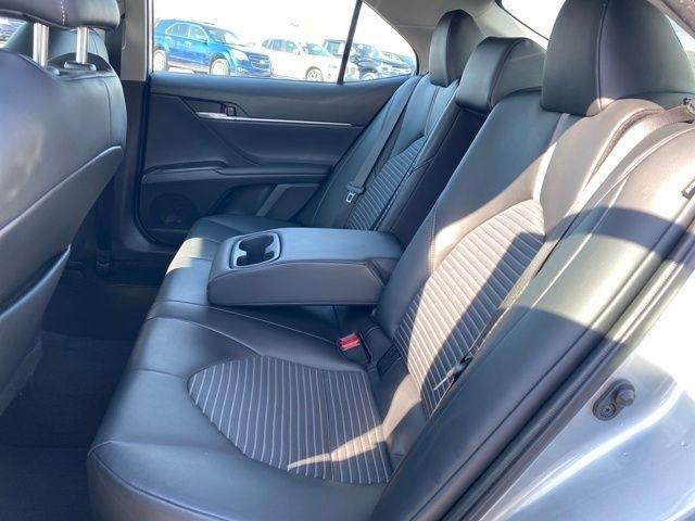 Toyota Camry SE 2023