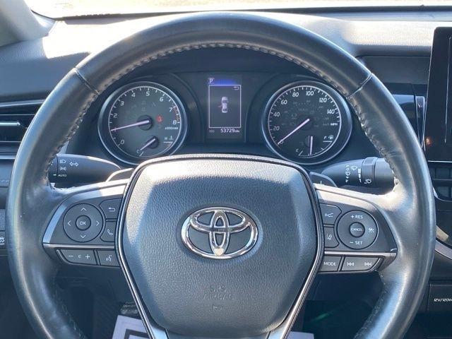 Toyota Camry SE 2023