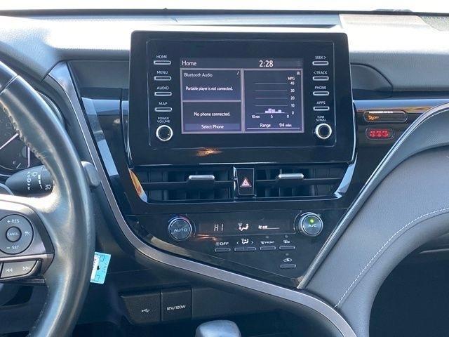 Toyota Camry SE 2023