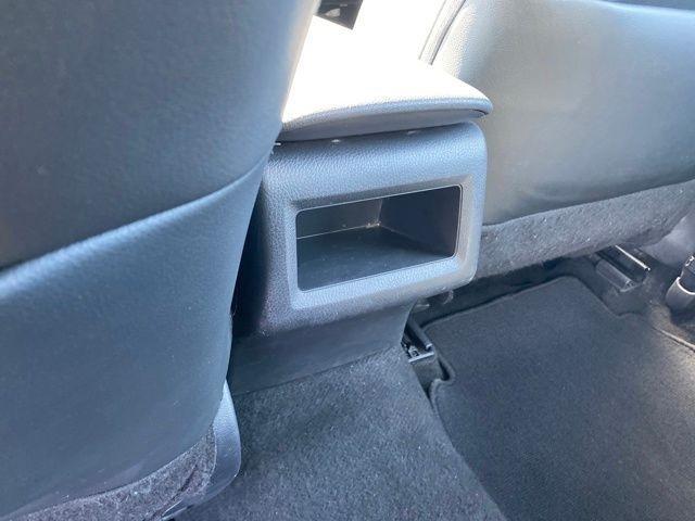 Toyota Camry SE 2023