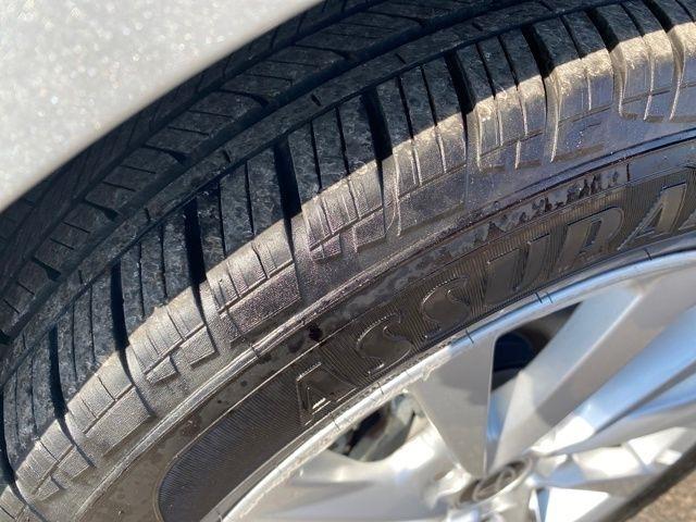 Toyota Camry SE 2023