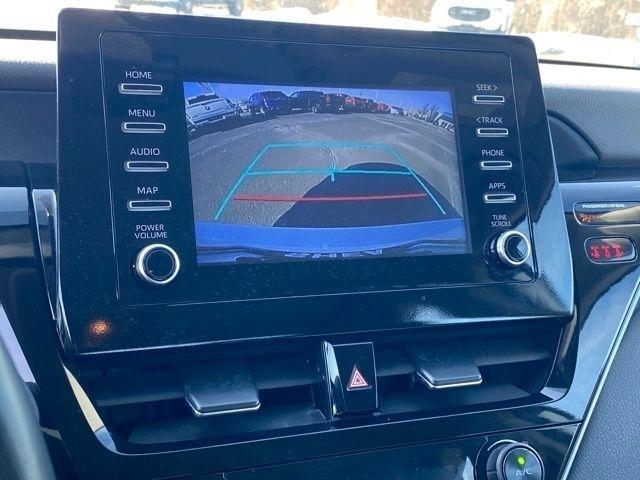 Toyota Camry SE 2023